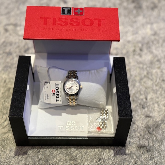 Tissot two-tone Silver and Gold Ballade ill Qua Watch - Picture 1 of 5
